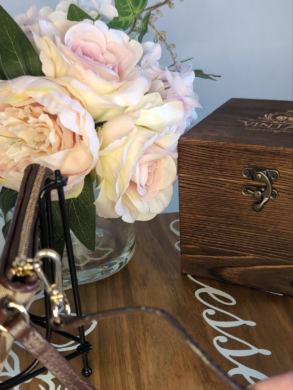 🌹Michael Kors Signature MK Canvas Wristlet - Picture 6 of 13